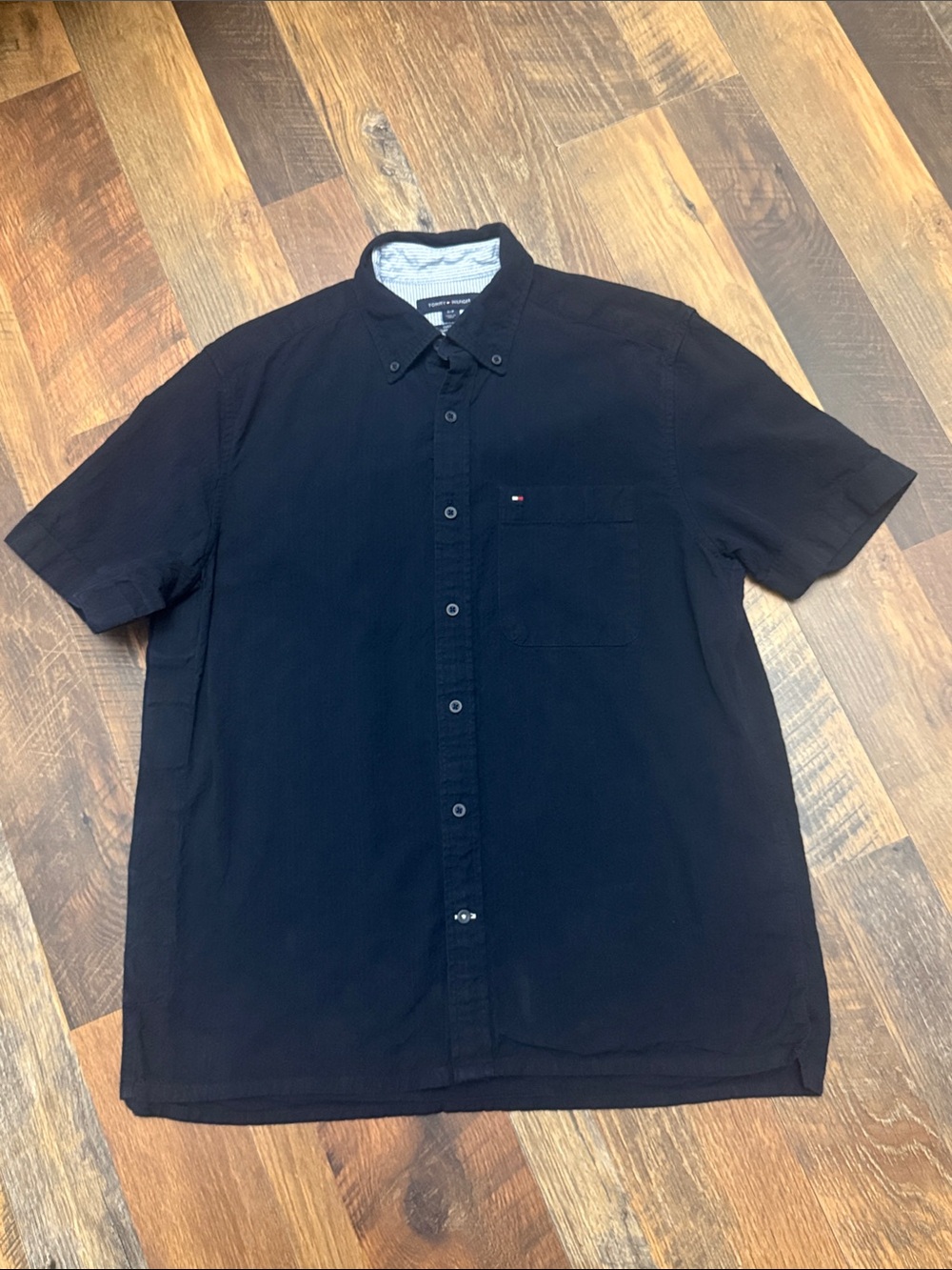 Tommy Hilfiger Custom Fit Adaptive Button Front Shirt Men’s Navy Short Sleeve